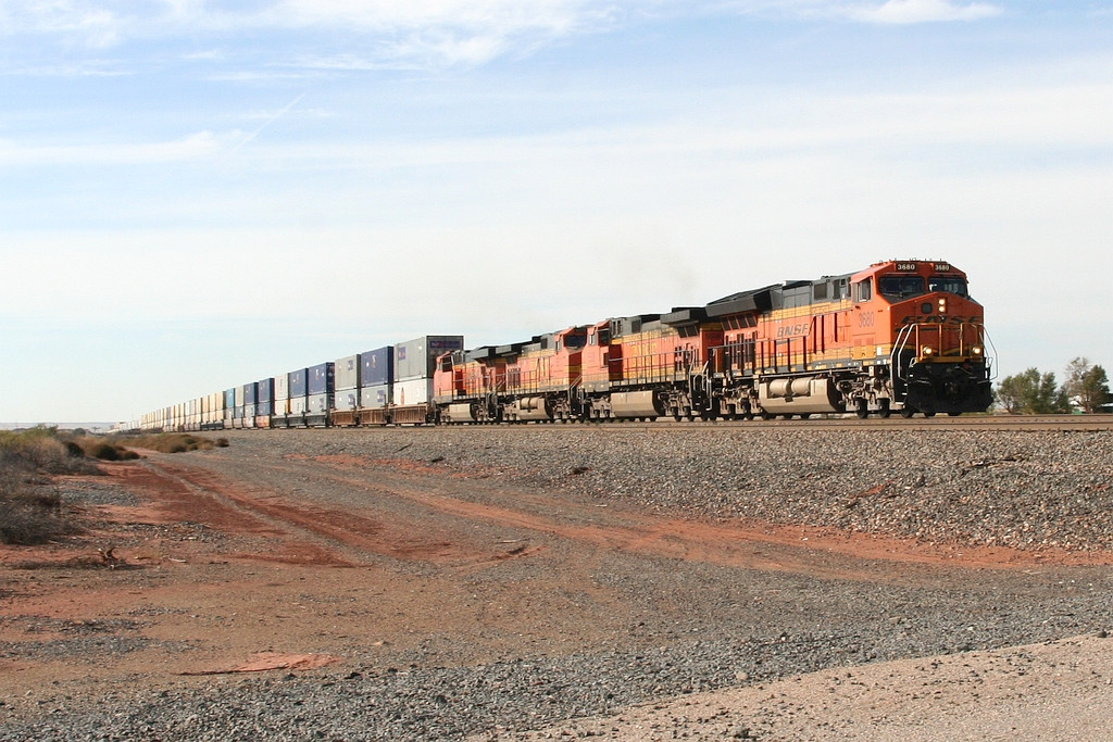 BNSF EB intermodal 